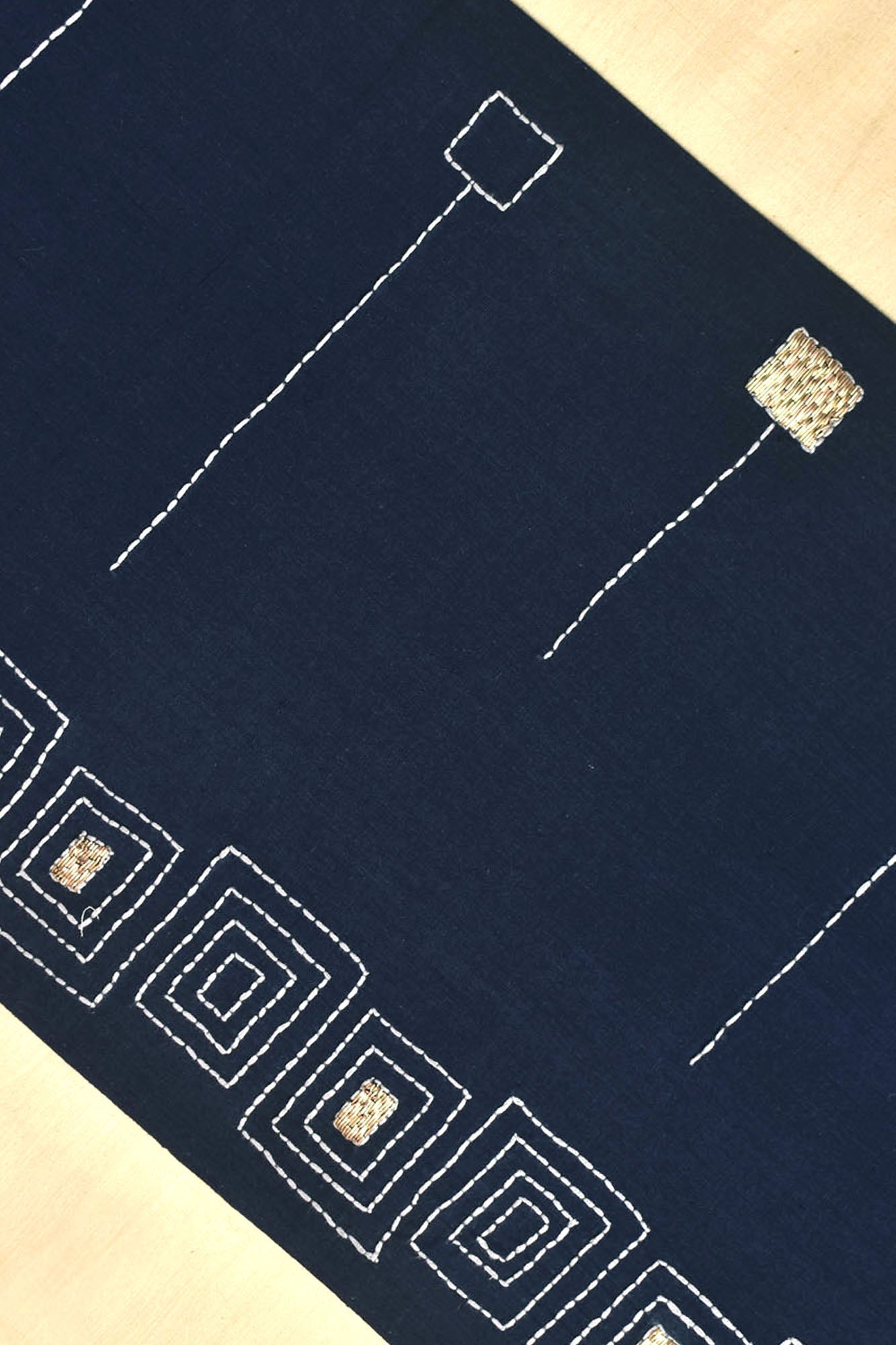 Caesita Handwoven Table Runner