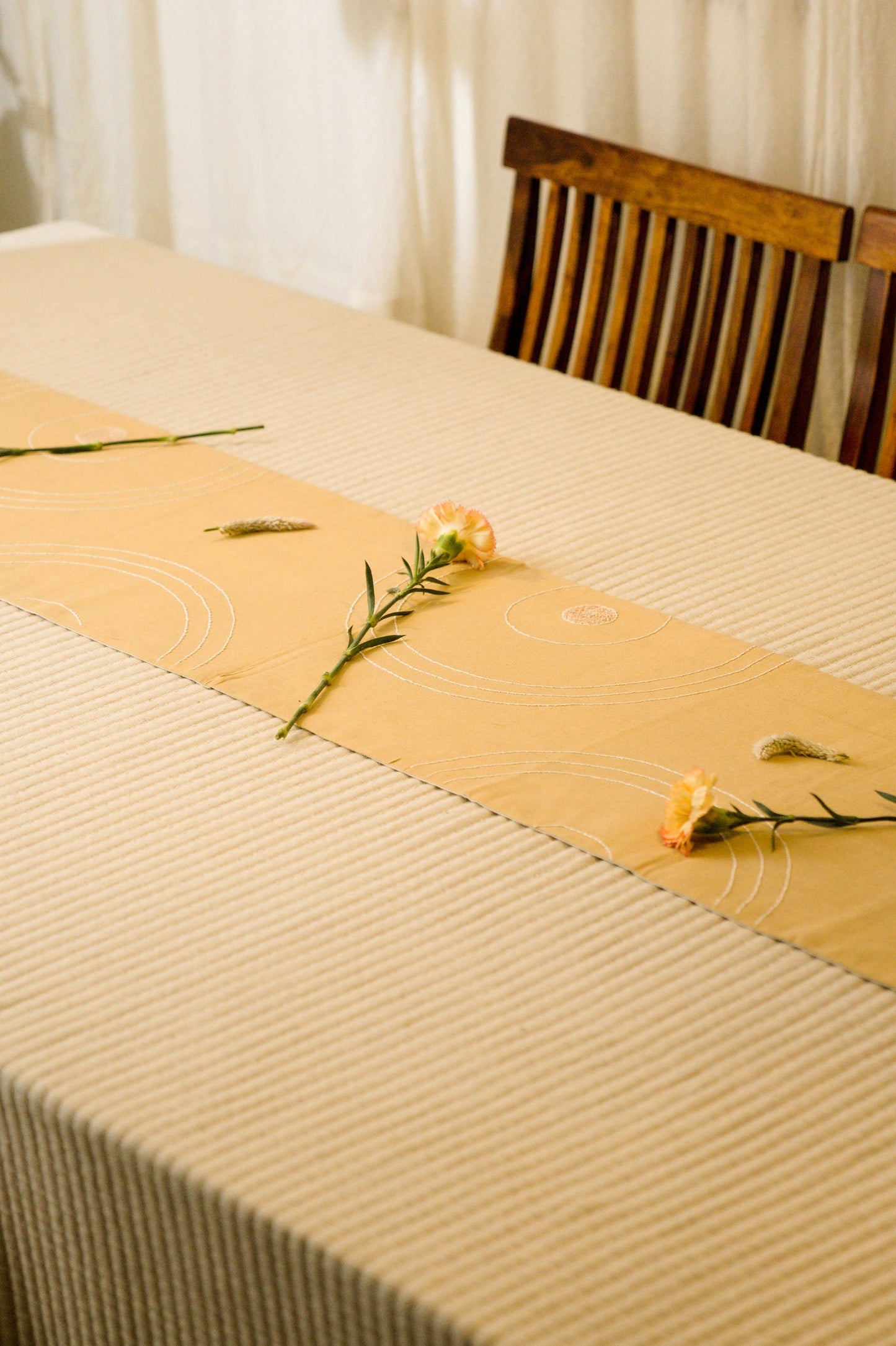 Evander - Handwoven Table Runner