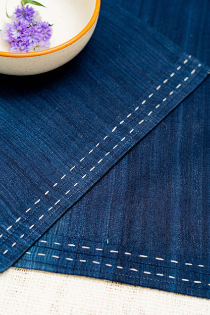 Vléfara Dining Table Runner And Mats Set of 6