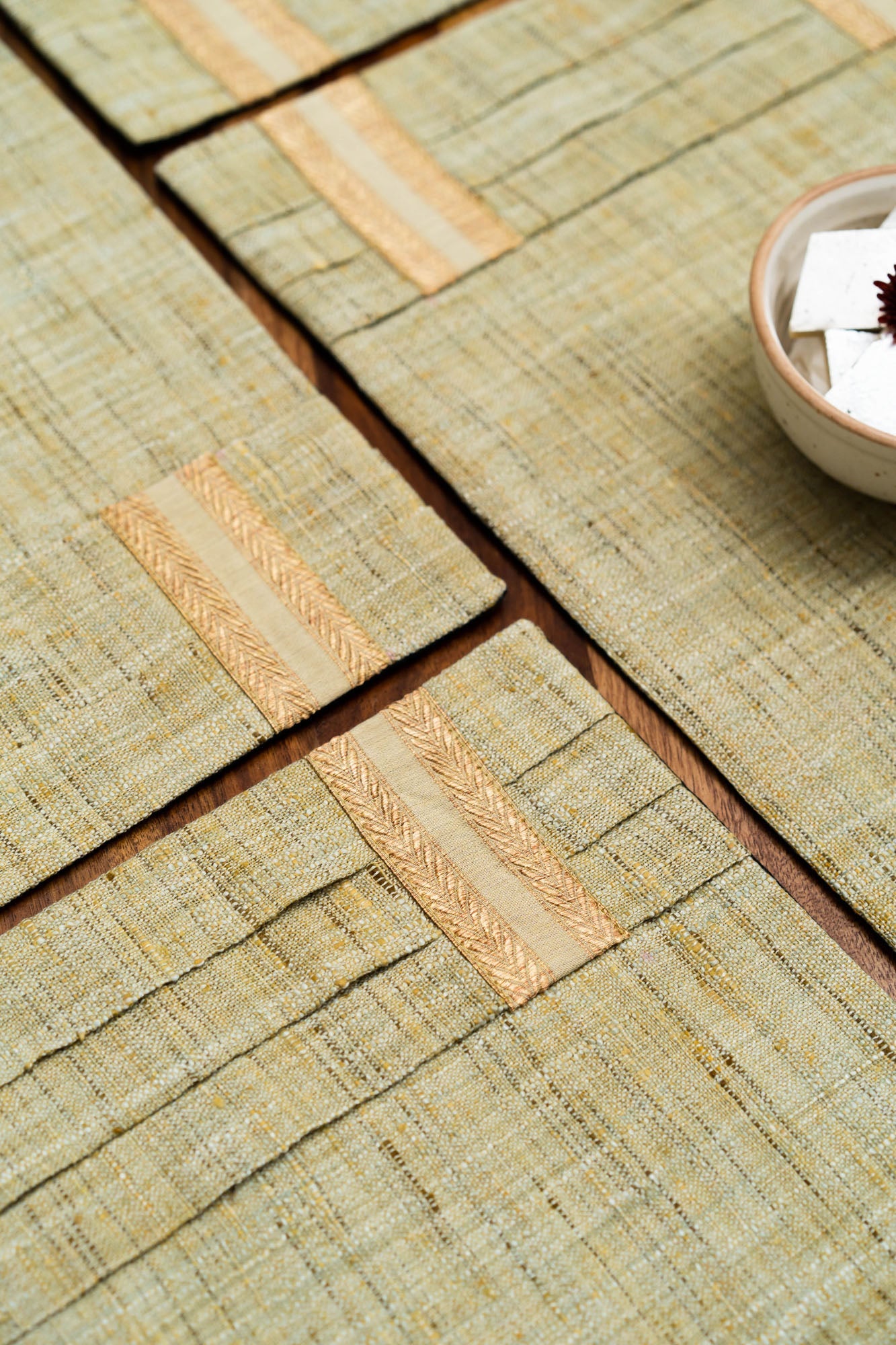 Musica Dining Table Runner And Mats Set of 6