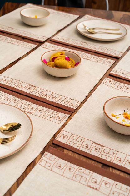 Orilla - Dining Set Of A Table Runner & 8 Table Mats