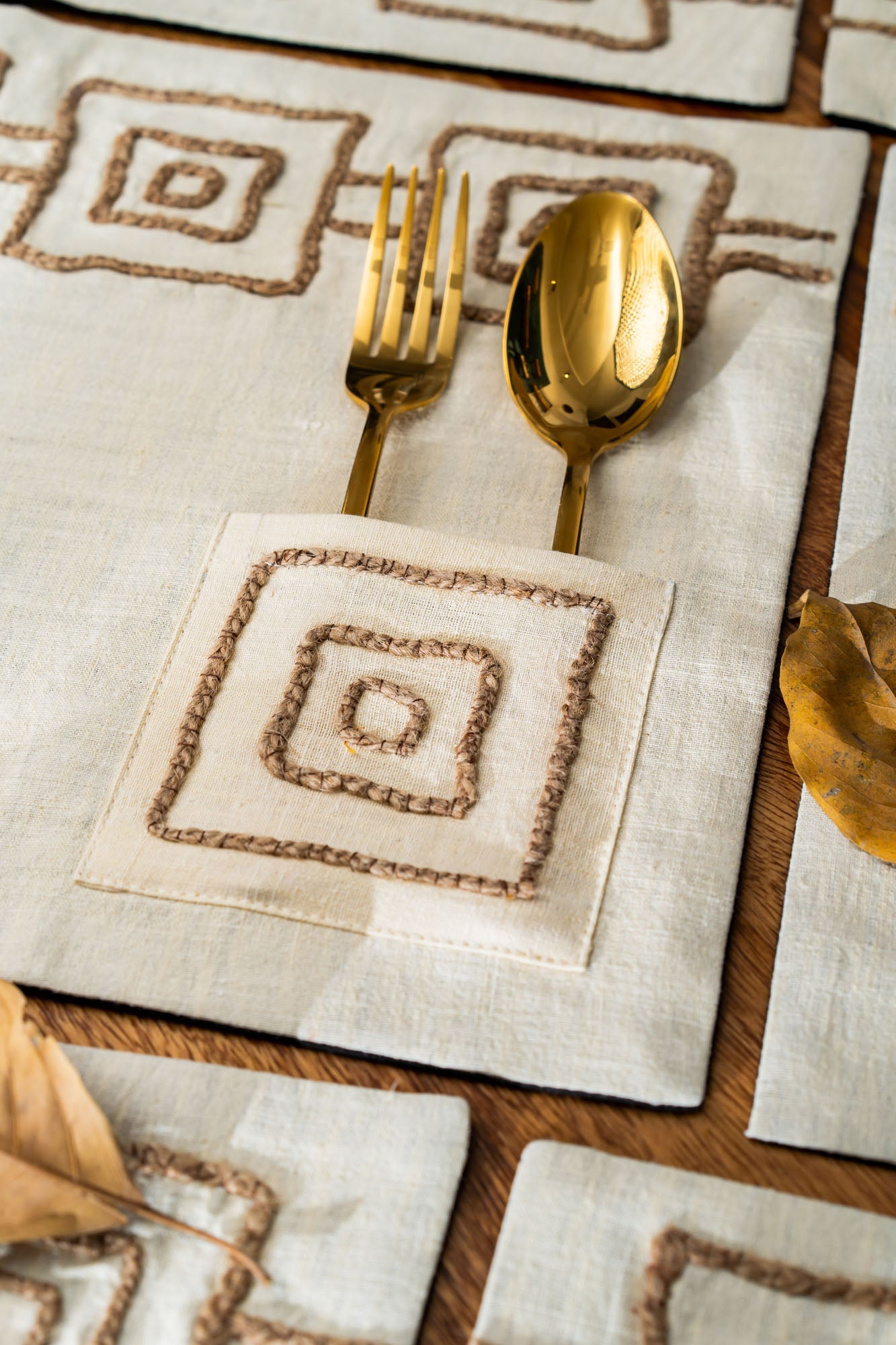 Ondas De agua Table Mats- A Set Of 2 Pcs