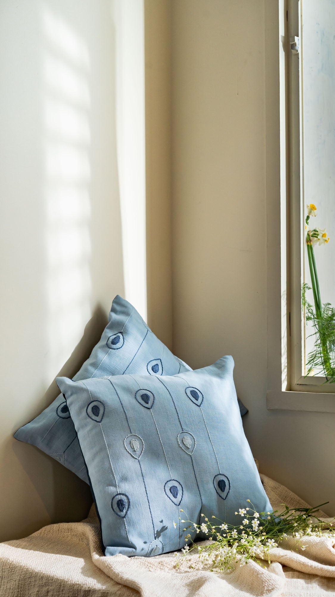 Namerakana Ichibetsu handmade Cushion Set of 2