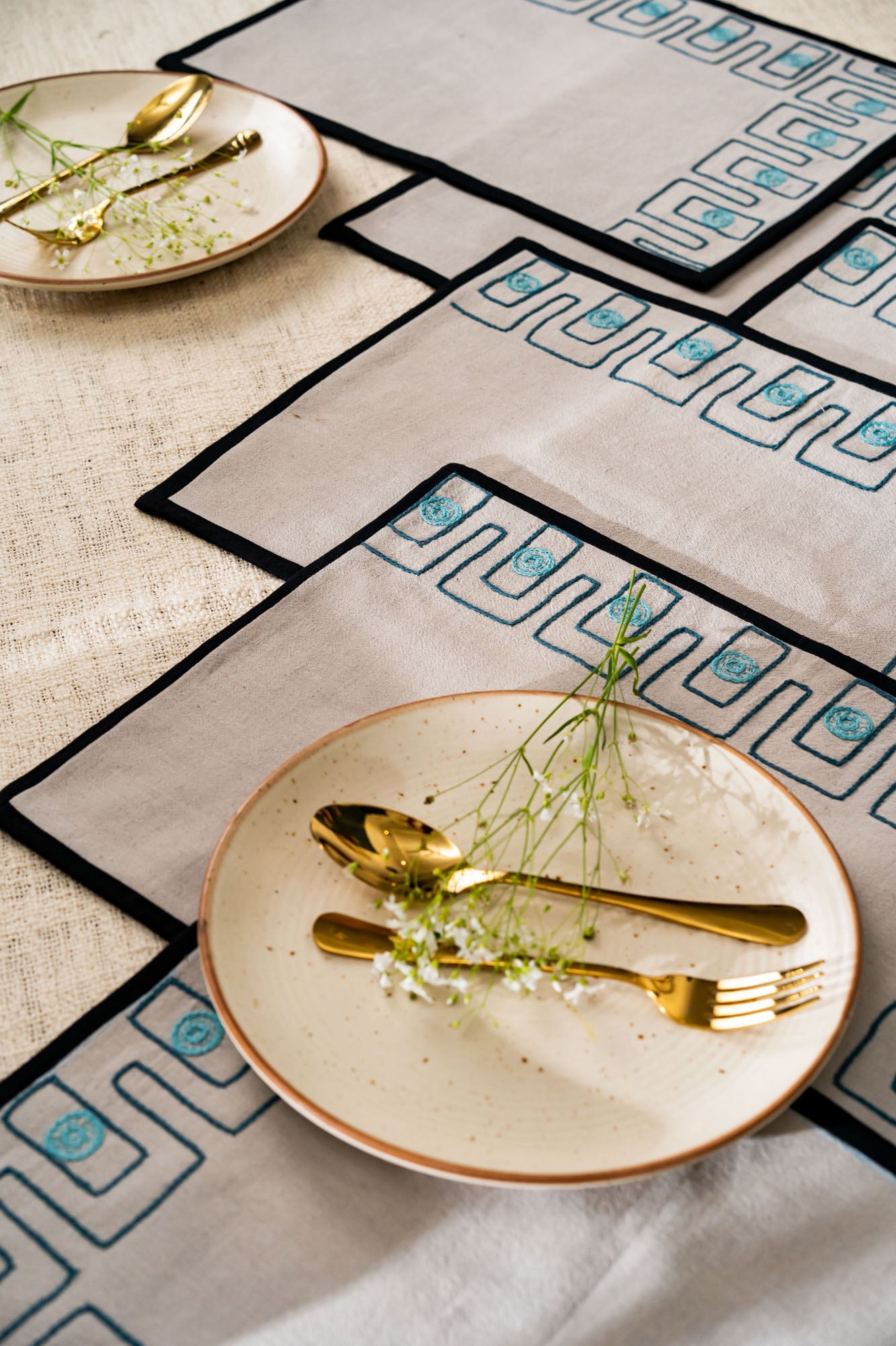 Sōshoku Handwoven Table Mats - Set Of 6 Pcs