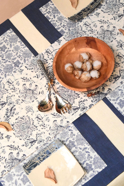 Xiomara Handwoven Dining Set of A Table Runner And 8 Table Mats