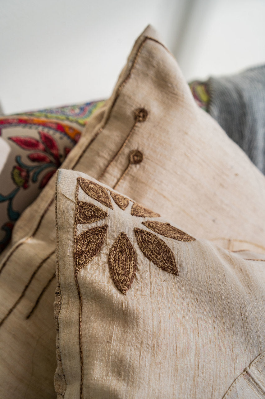 Chushin-Ten handmade Cushion Set of 2