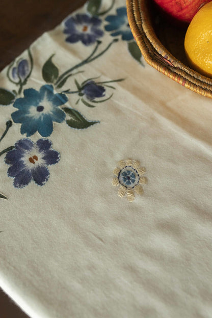 Lambent - Table Runner