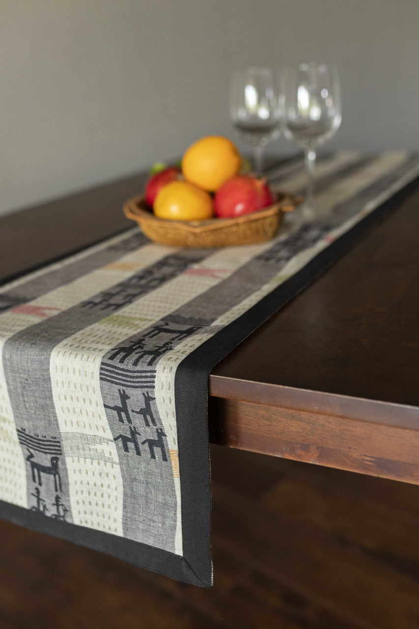 Renaissance - Table Runner