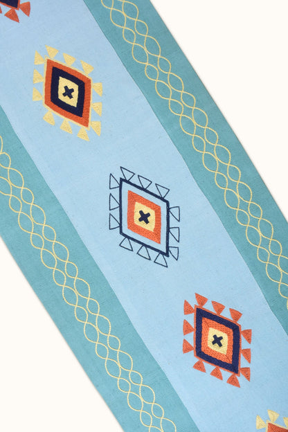 Atlas Dining Set of A Table Runner And 8 Table Mats