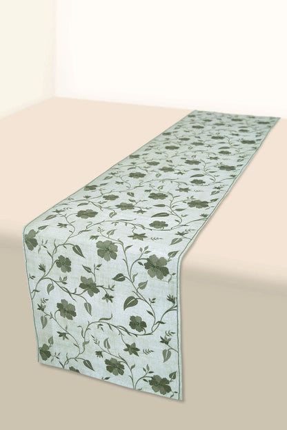Esther Dining Set of a Table Runner and 6 Table Mats