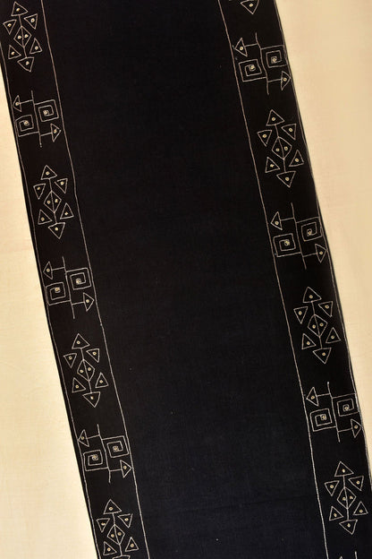 Nova - Dining Set Of Table Runner and 8 Table Mats - Veaves