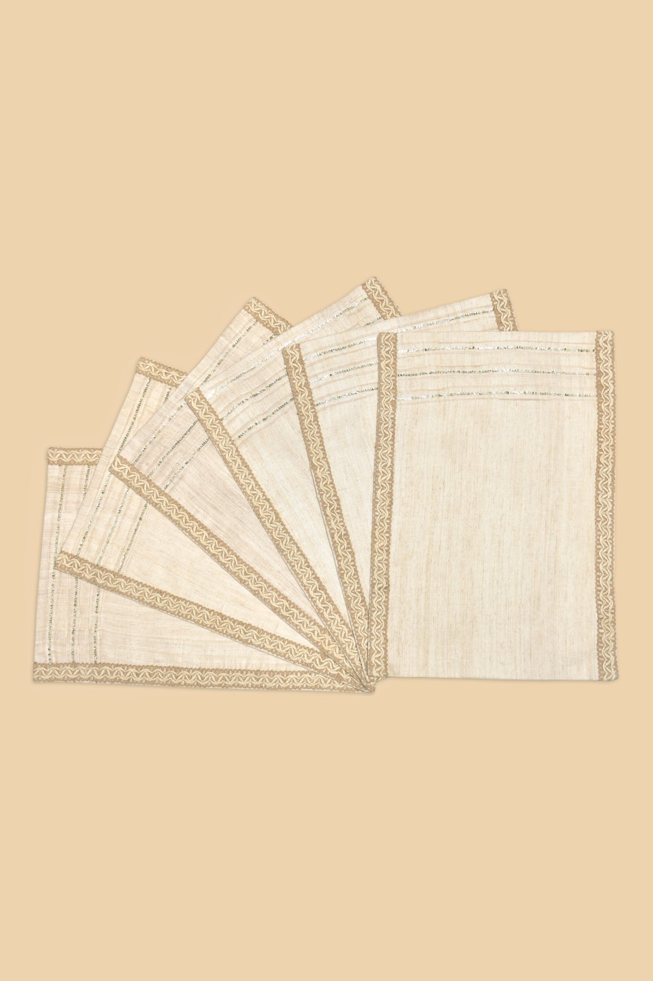 Calor Dining Table Runner And Mats Set of 6
