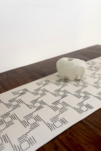 Àse - Table Runner - Veaves